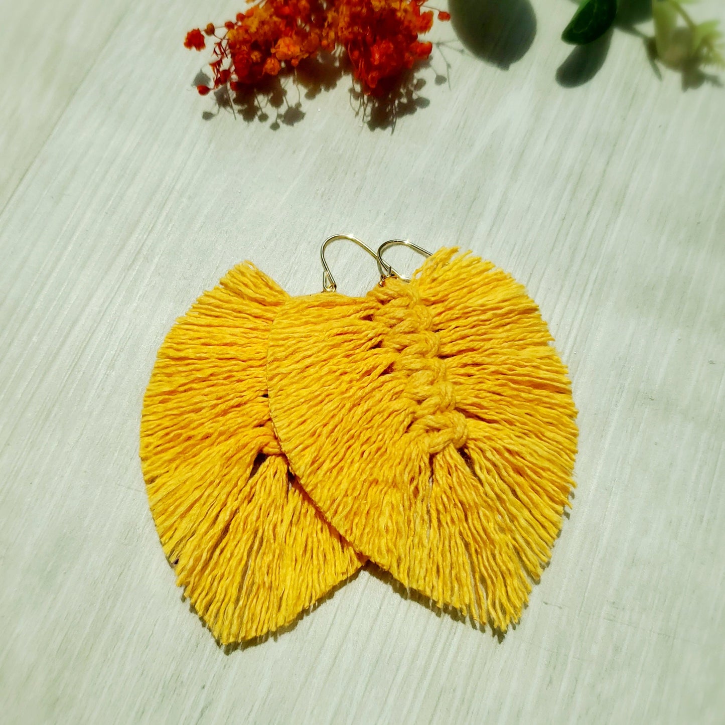 Midi macrame leaf earrings